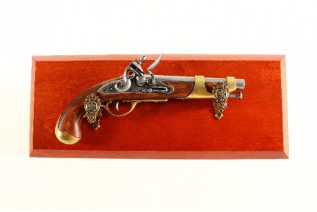 replika kawaleryjski pistolet na tablo denix model 1011+TM+23