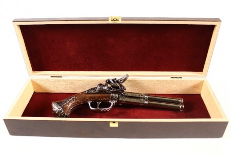 replika dwulufowy pistolet w pudełku denix model 1308+P01