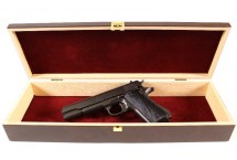 Replika pistolet .45 M1911A1 w pudełku Denix model 1312+P01