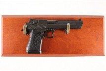Replika izraelski pistolet na tablo Denix model 1123+TM+35