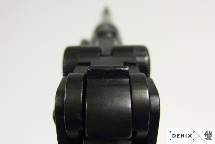 Replika Luger P08 na tablo Denix model 1144+TM+35
