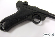 Replika Luger P08 na tablo Denix model 1144+TM+35
