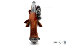 replika piracki pistolet skałkowy na stojaku Denix model 1103G+800