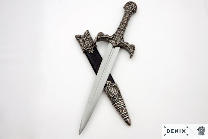 Replika sztylet Ryszarda Lwie Serce na tablo Denix model 4157NQ+TM+11G+TGD