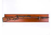 Replika karabin 98k mauser na tablo Denix model 1146+T+34