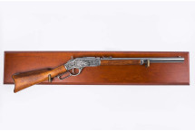 Replika winchester "73" na tablo Denix model 1253G+T+35