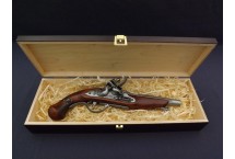 Replika piracki pistolet w pudełku Denix model 1012+P02