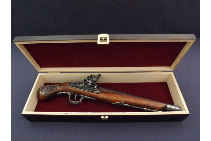 REPLIKA WŁOSKI PISTOLET z XVIIIw W PUDEŁKU DENIX MODEL 1045+P01