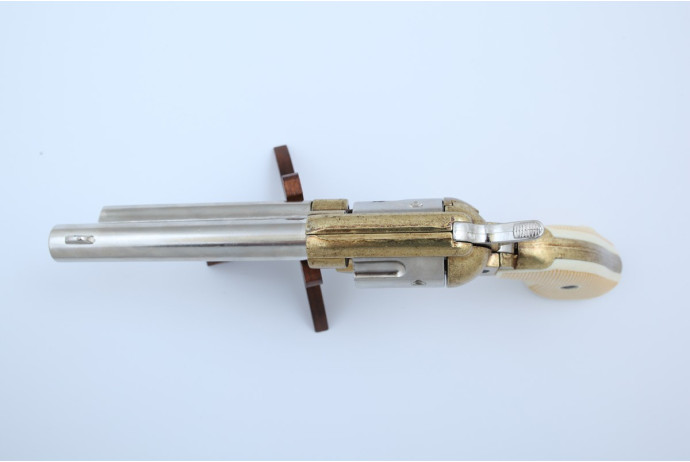 replika rewolwer peacemaker w pudełku denix model 1108L+P02