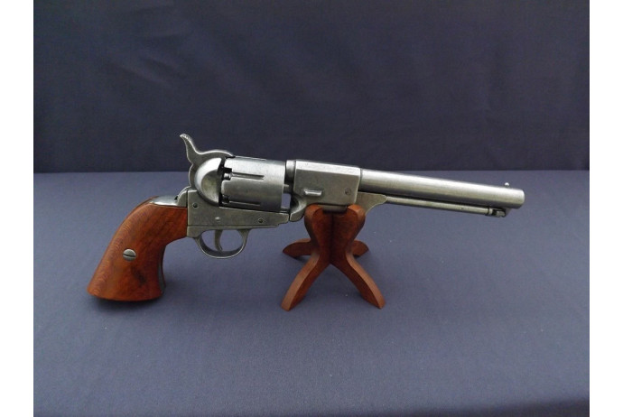 REPLIKA REWOLWERU COLT USA NA STOJAKU DENIX MODEL 1083G+800