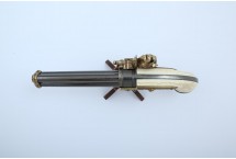 replika trzylufowy pistolet na stojaku Denix model 1016L+801