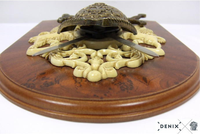 tarcza z półpancerzem i dwoma mieczami denix model 518