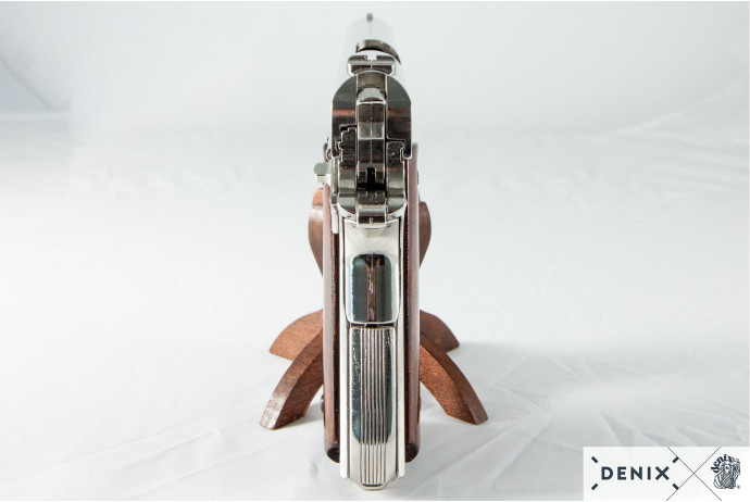 Replika pistolet M1911A1.45 na tablo Denix model 6312+TM+35