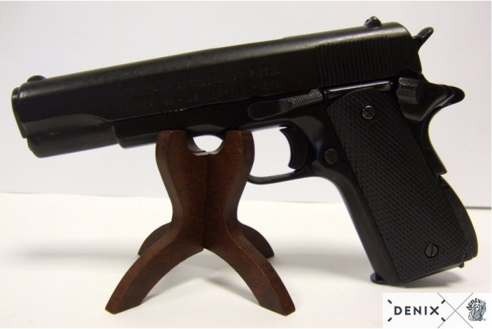 Drewniany stojak Denix model 800