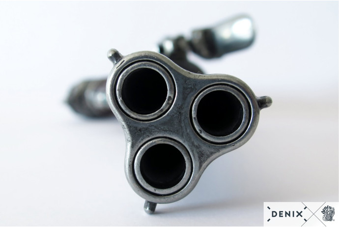 replika trzylufowy pistolet na stojaku denix model 1306+801